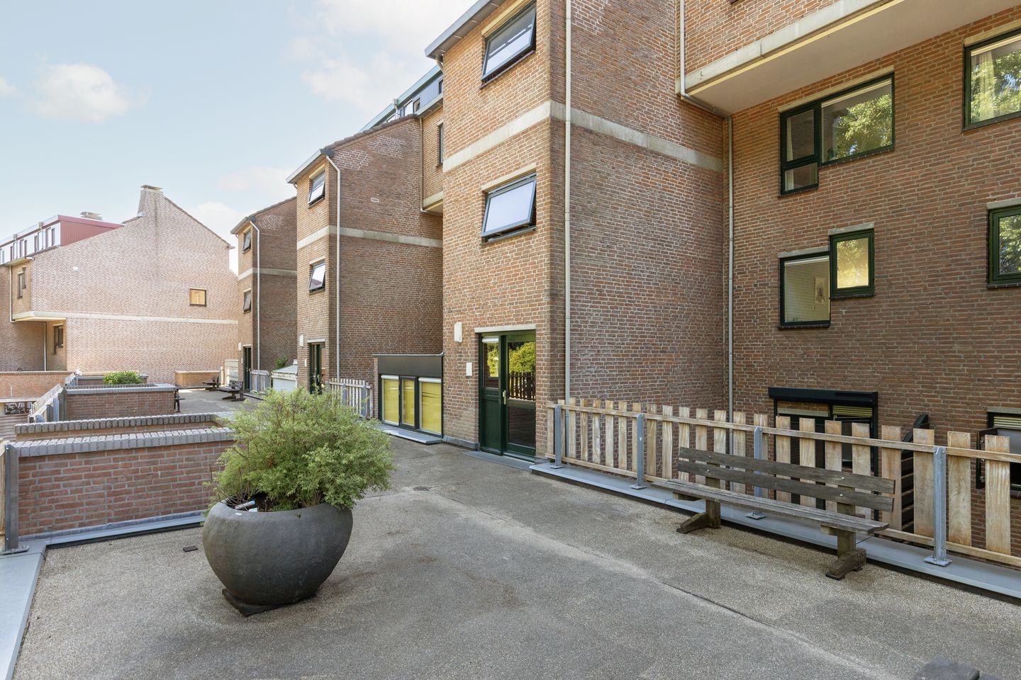 Foto 44 van Albert van Dalsumlaan 63