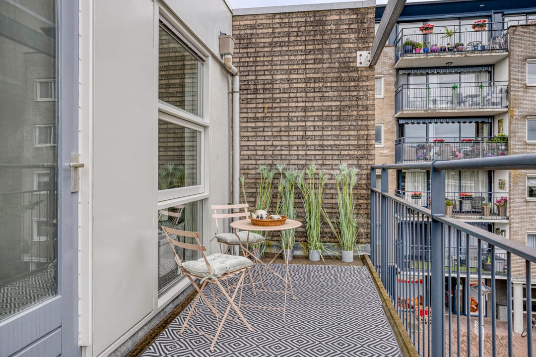 Photo 37 of Lindenburg 27