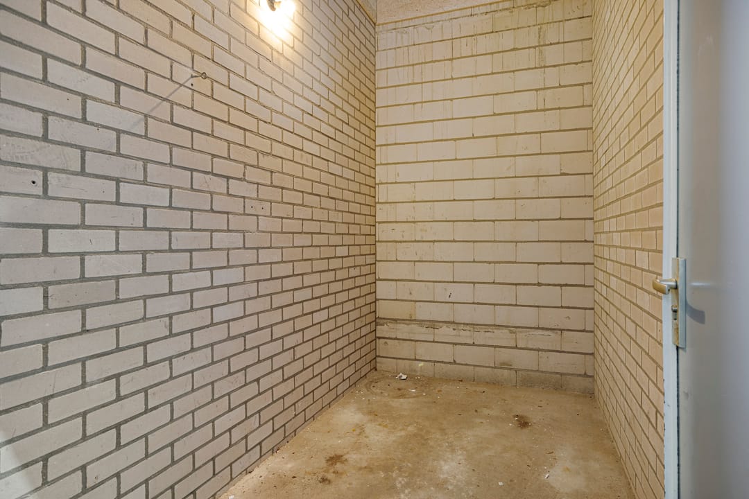 Photo 41 of Lindenburg 27