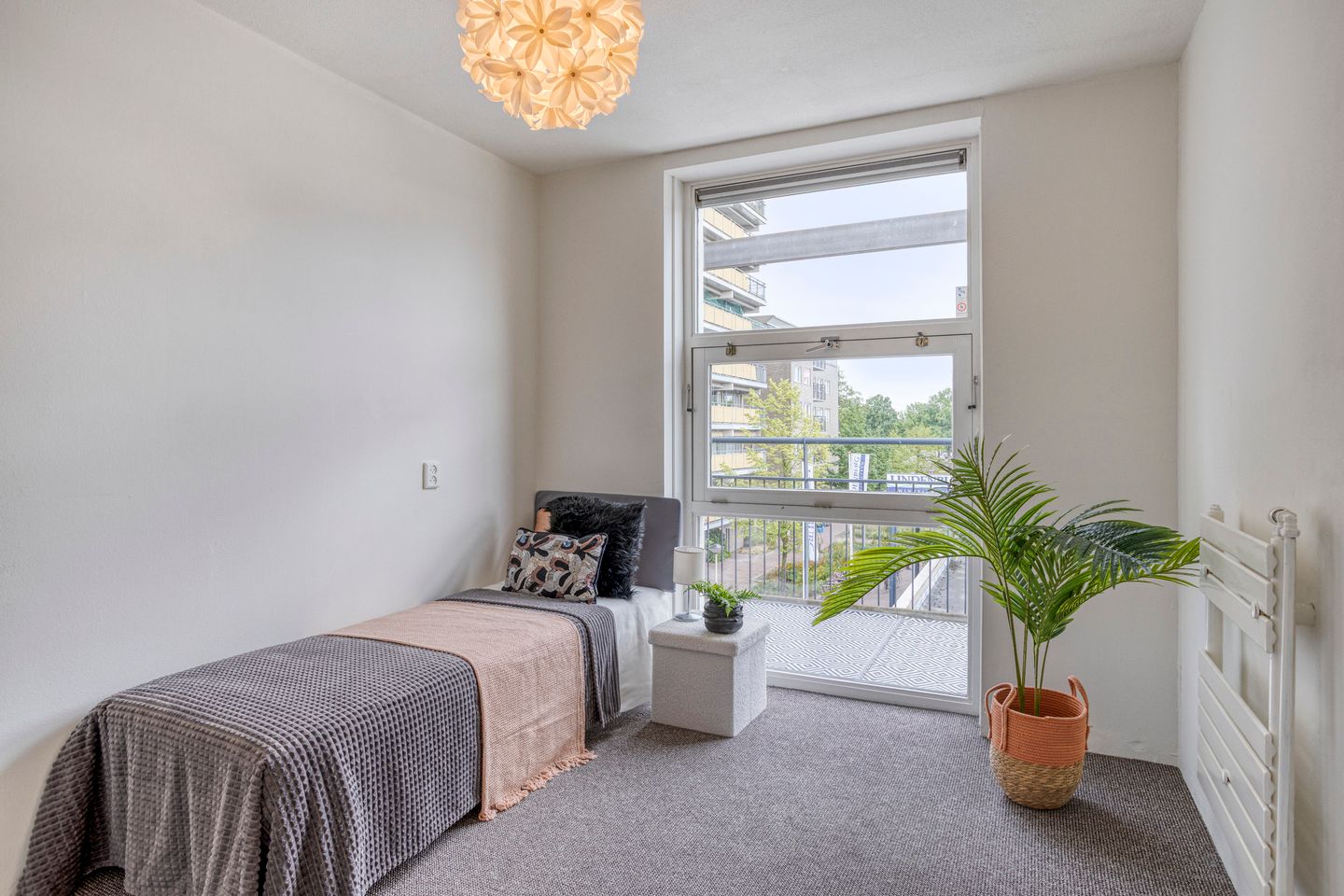 Photo 34 of Lindenburg 27