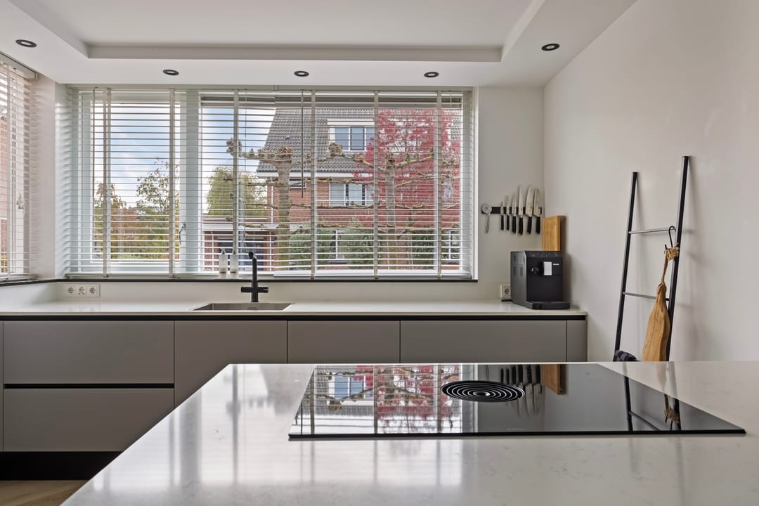 Photo 8 of Veenweide 11