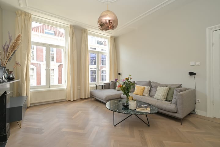 Photo 8 of Anna Paulownastraat 51-A