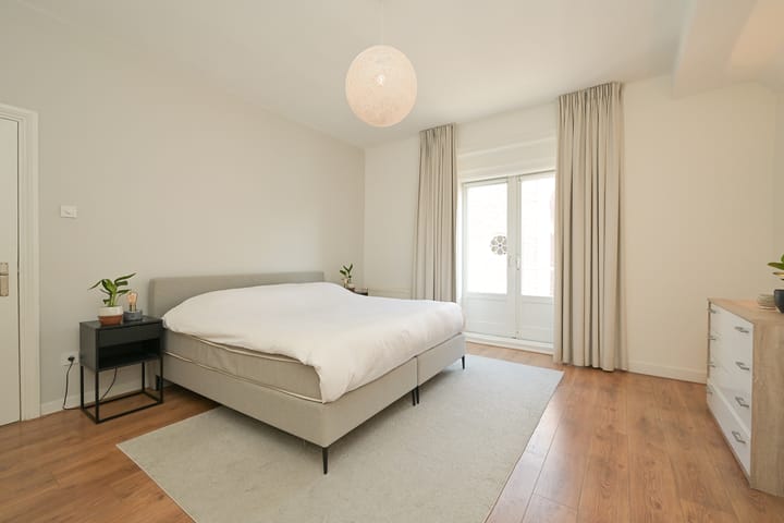 Photo 22 of Anna Paulownastraat 51-A