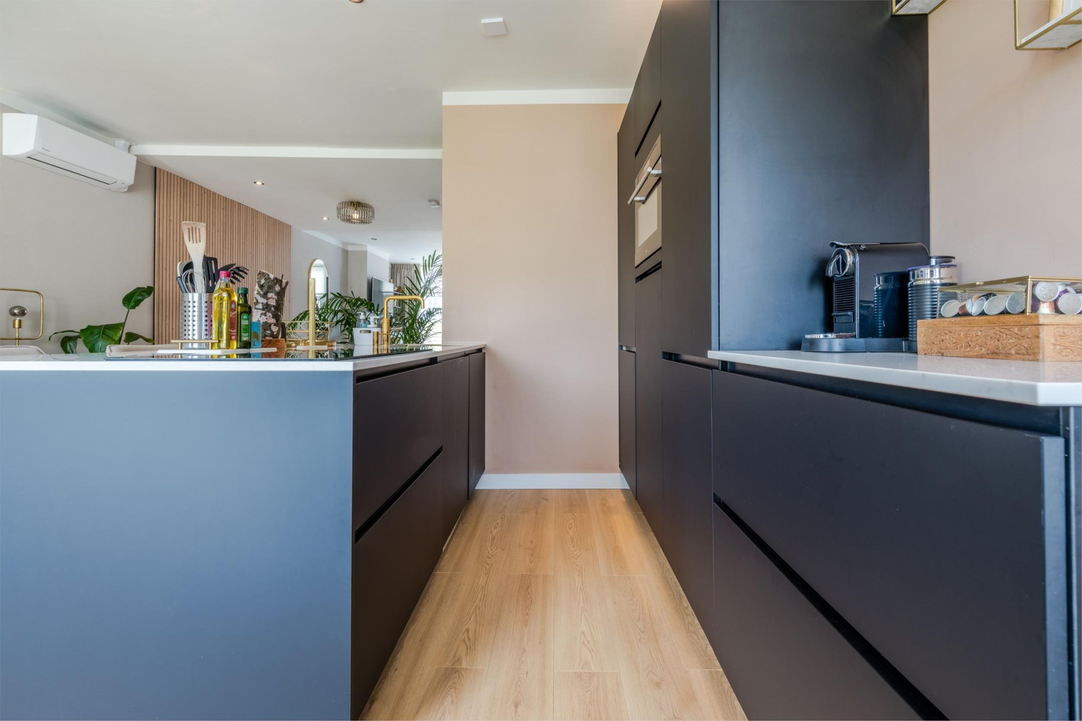 Foto 12 van Eerste Nassaustraat 20-3