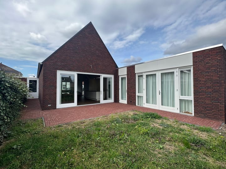 Foto 31 van Roermondseweg 121