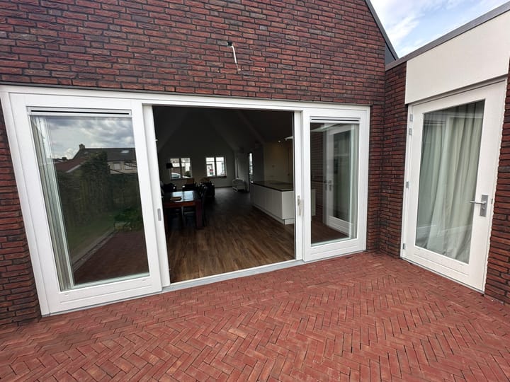 Foto 32 van Roermondseweg 121