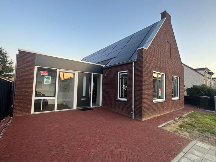 Foto 35 van Roermondseweg 121