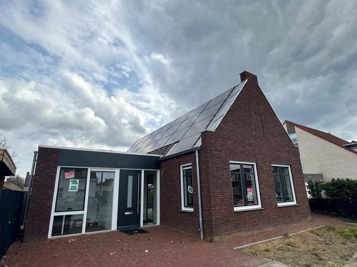 Foto 2 van Roermondseweg 121