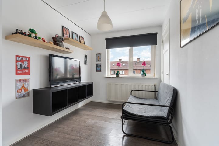 Foto 12 van Dr.Poelsstraat 7