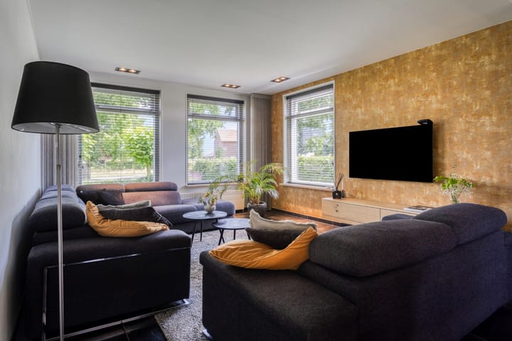 Photo 2 of Gezandebaan 37