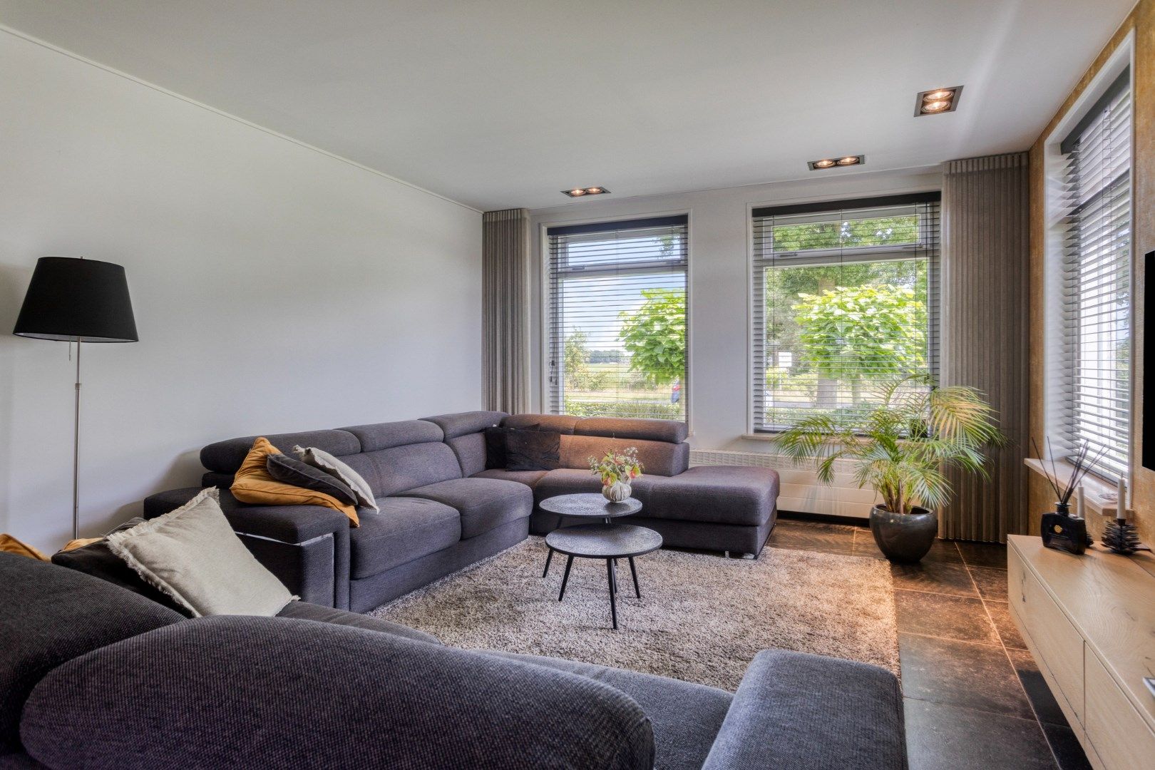 Photo 3 of Gezandebaan 37