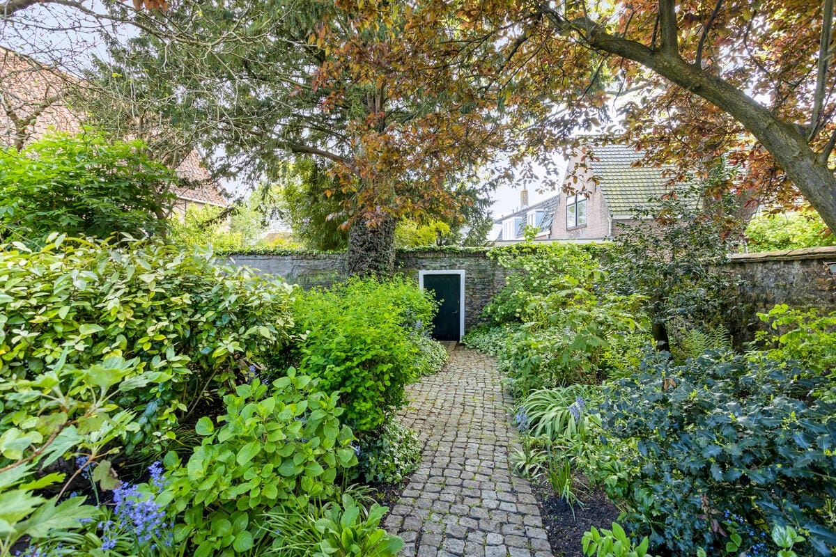 Foto 42 van Poststraat 33