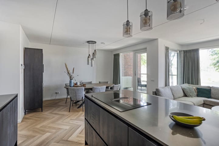 Photo 19 of Willibrorduslaan 115