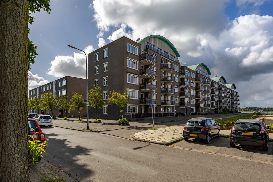 Photo 2 of M.K. Gandhiplein 46