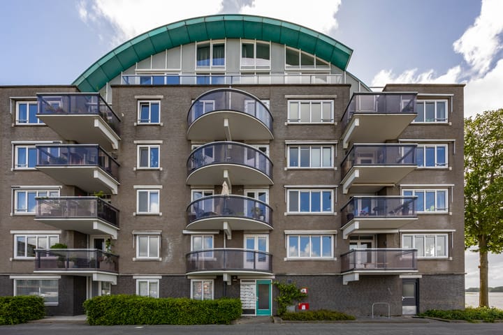 Foto 5 van M.K. Gandhiplein 46