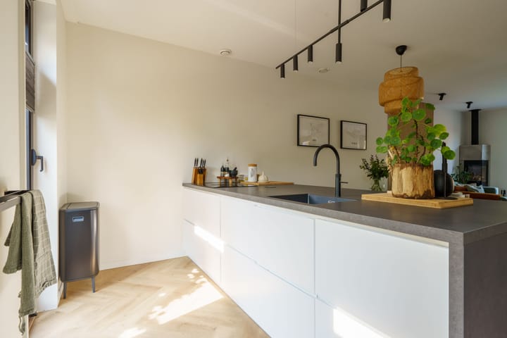 Foto 13 van Douwe Dabbertstraat 49