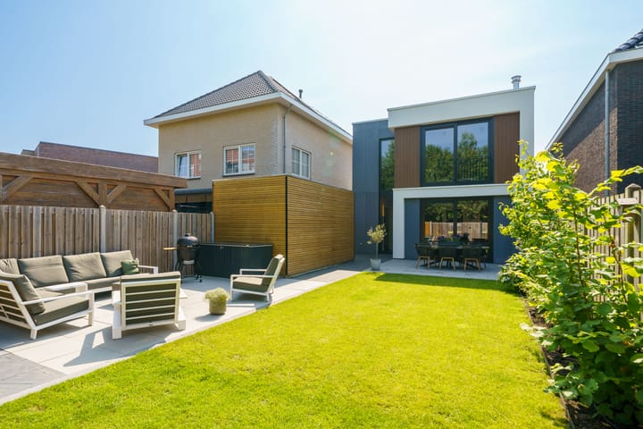 Foto 41 van Douwe Dabbertstraat 49