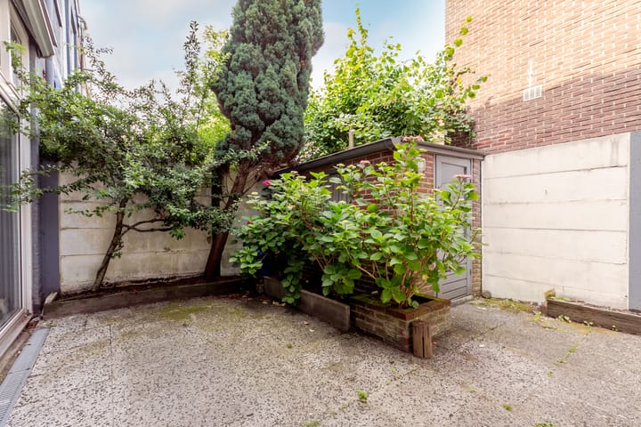 Photo 12 of Esschilderstraat 28