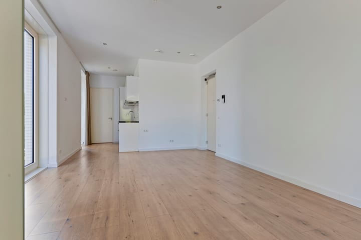 Foto 16 van Gustav Mahlerlaan 11-A