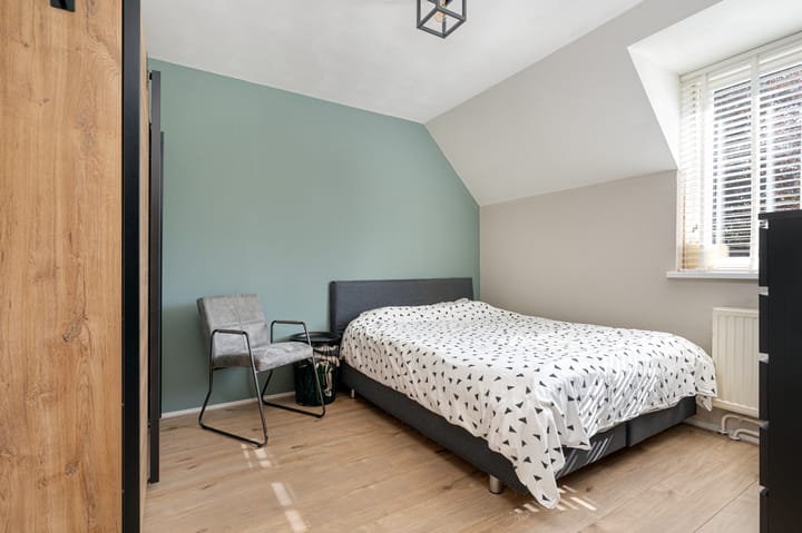 Foto 16 van Van der Horststraat 4