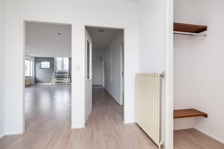 Foto 8 van Laanplein 5