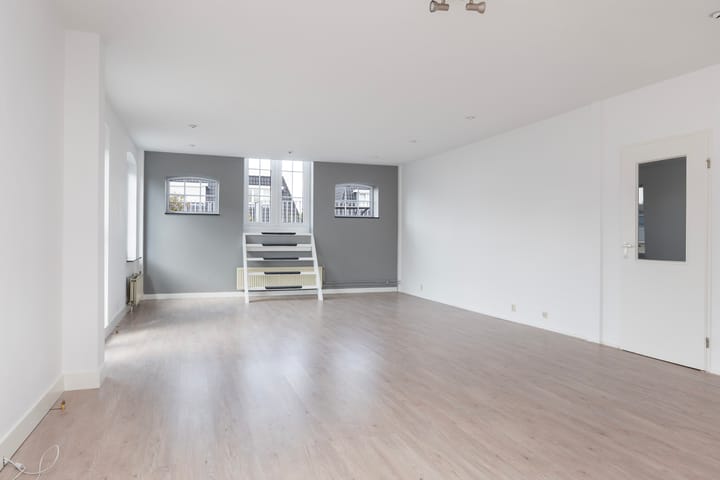 Foto 10 van Laanplein 5