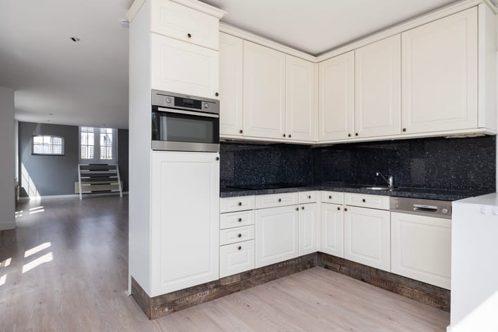 Foto 14 van Laanplein 5