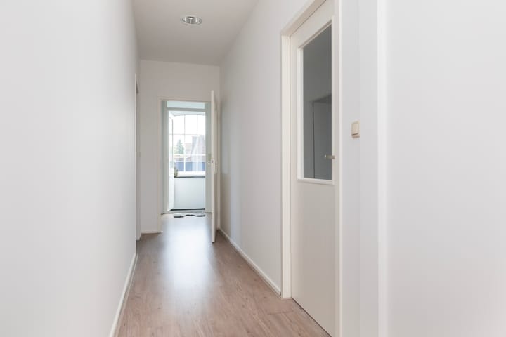 Foto 17 van Laanplein 5