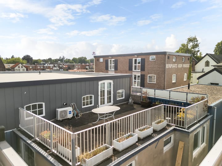 Foto 33 van Laanplein 5