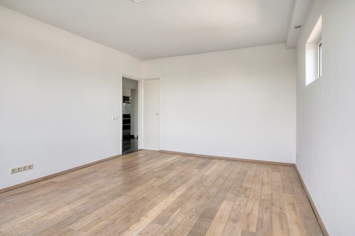 Foto 5 van Adelbert van Scharnlaan E 4