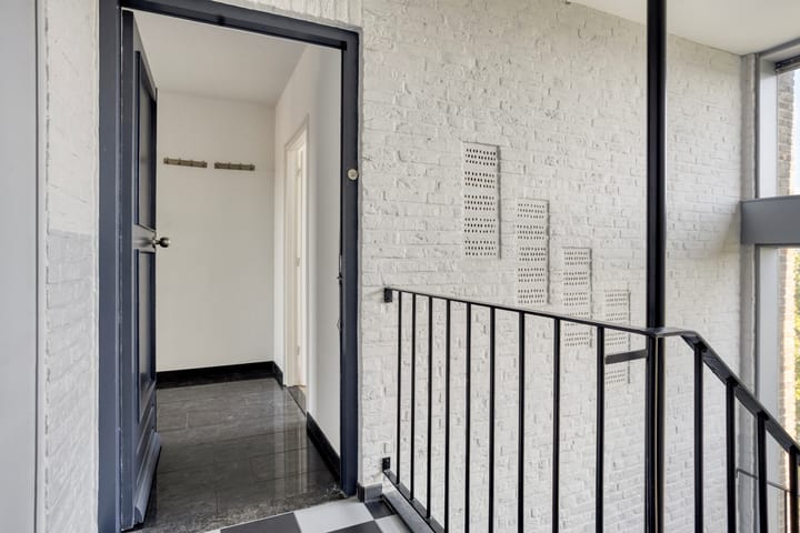 Foto 2 van Adelbert van Scharnlaan E 4