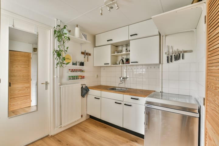 Foto 10 van Van Beuningenstraat 195-1