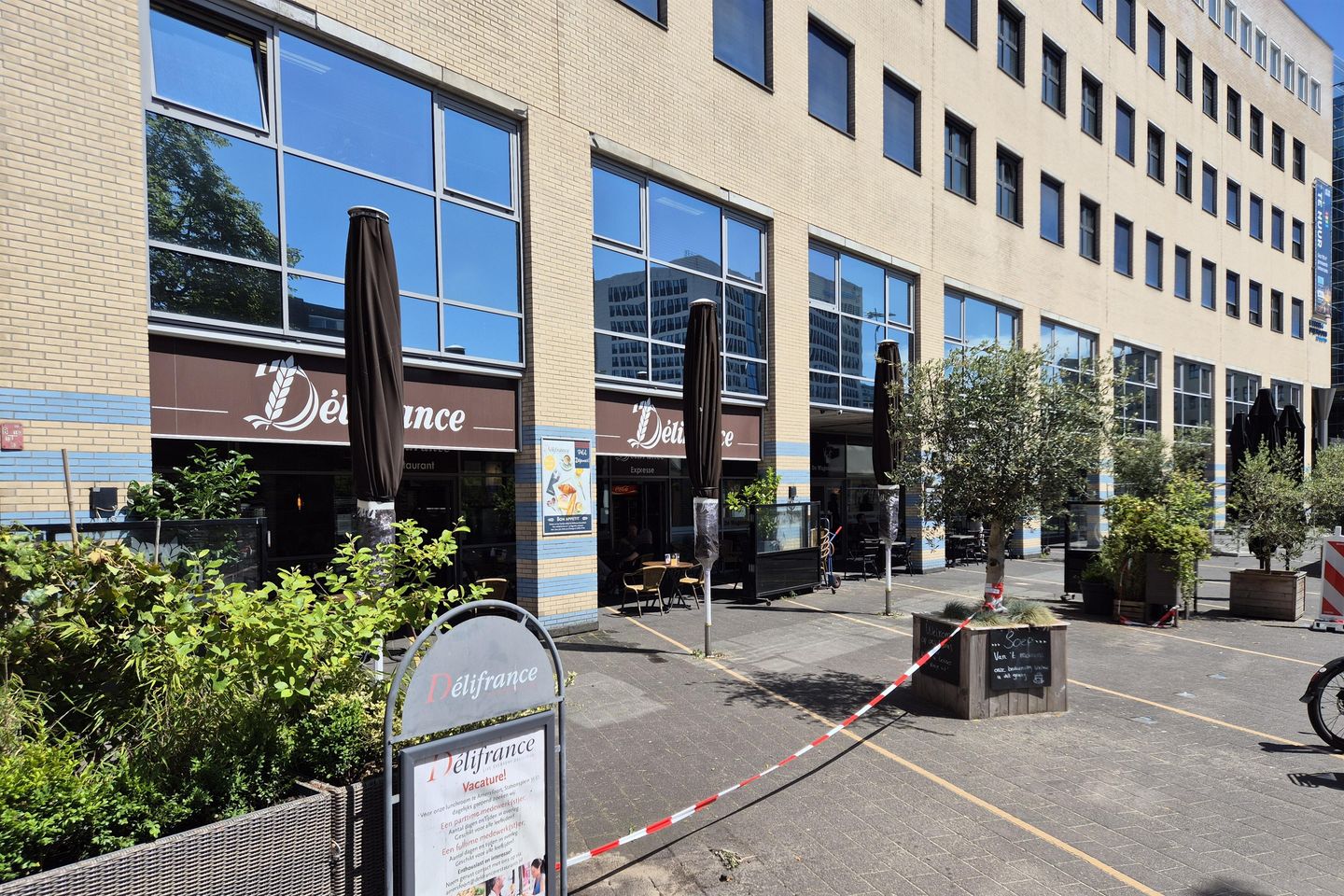 Bekijk foto 4 van Stationsplein 23
