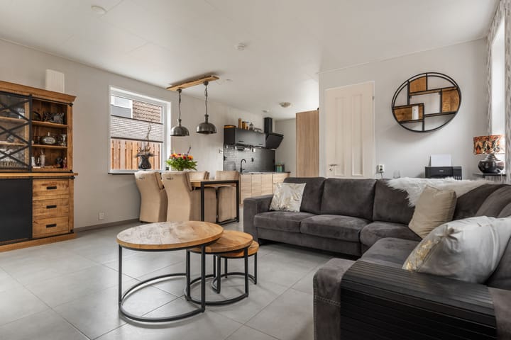 Foto 3 van Middenweg 56