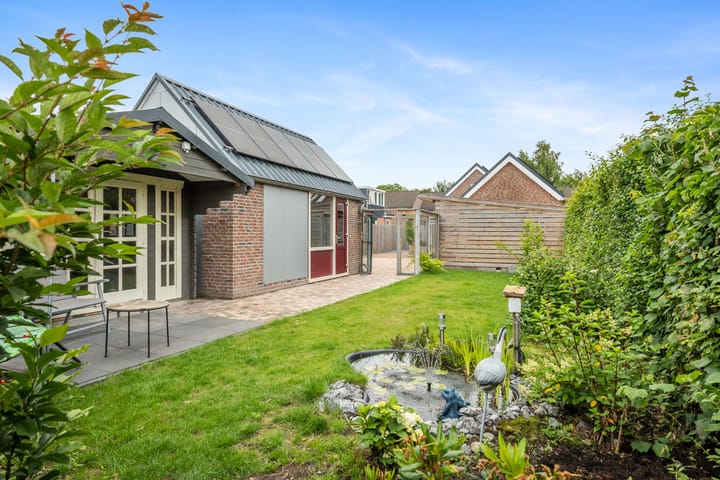 Foto 5 van Middenweg 56