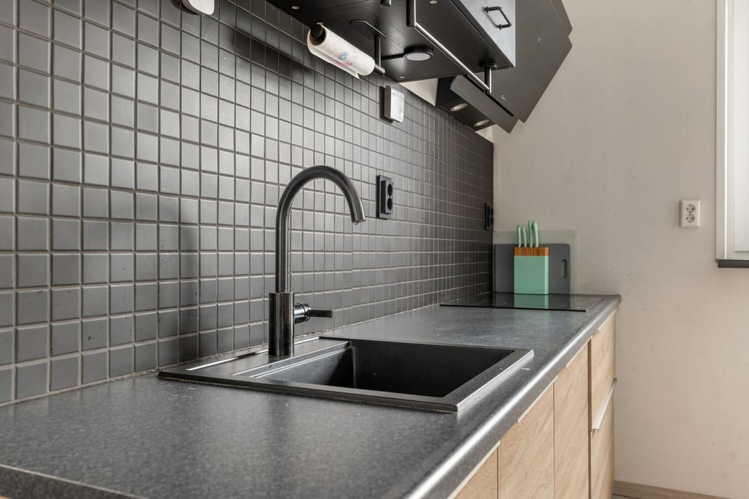 Foto 13 van Middenweg 56