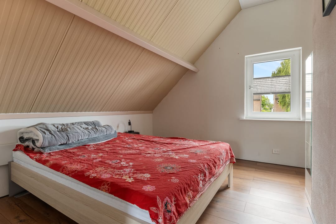 Foto 22 van Middenweg 56