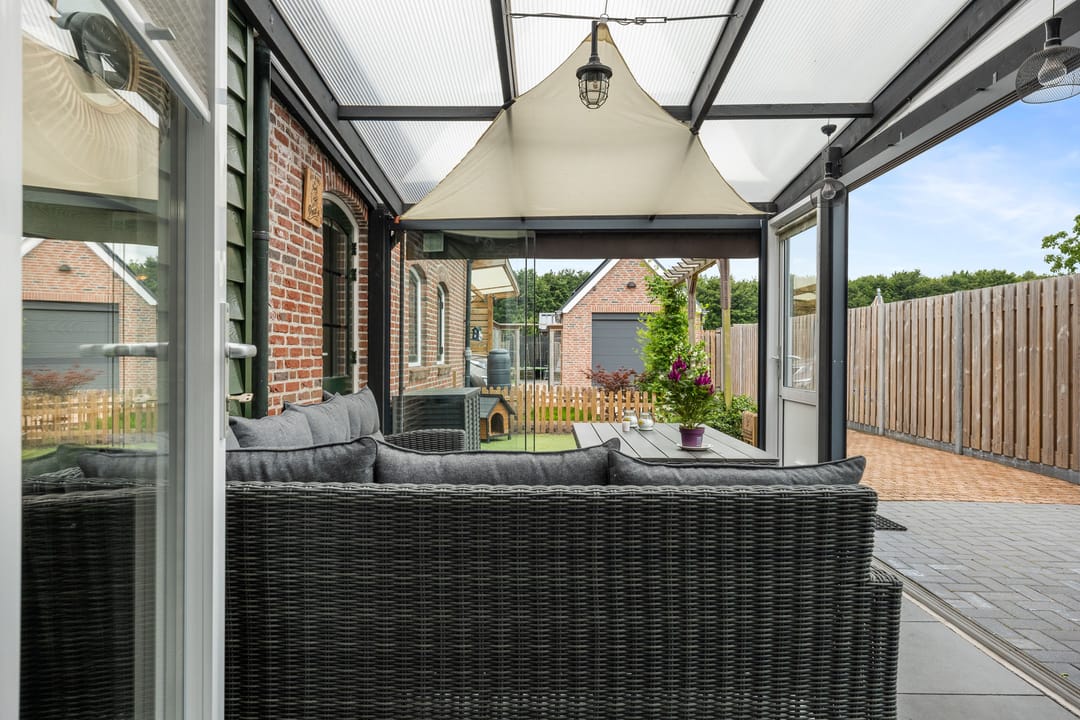 Foto 23 van Middenweg 56