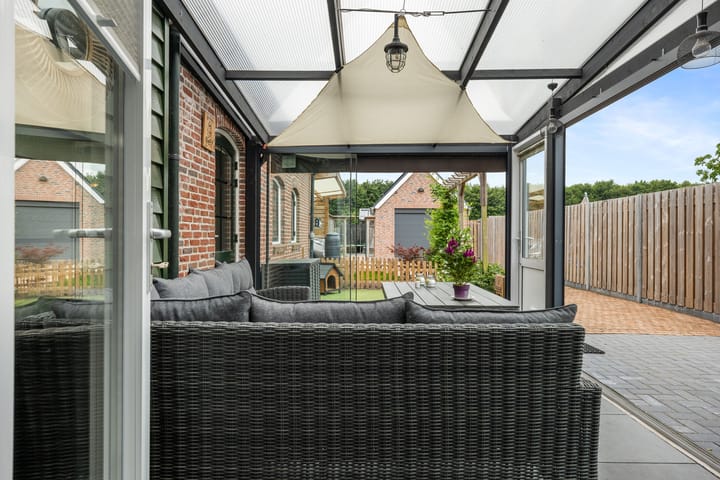 Foto 23 van Middenweg 56