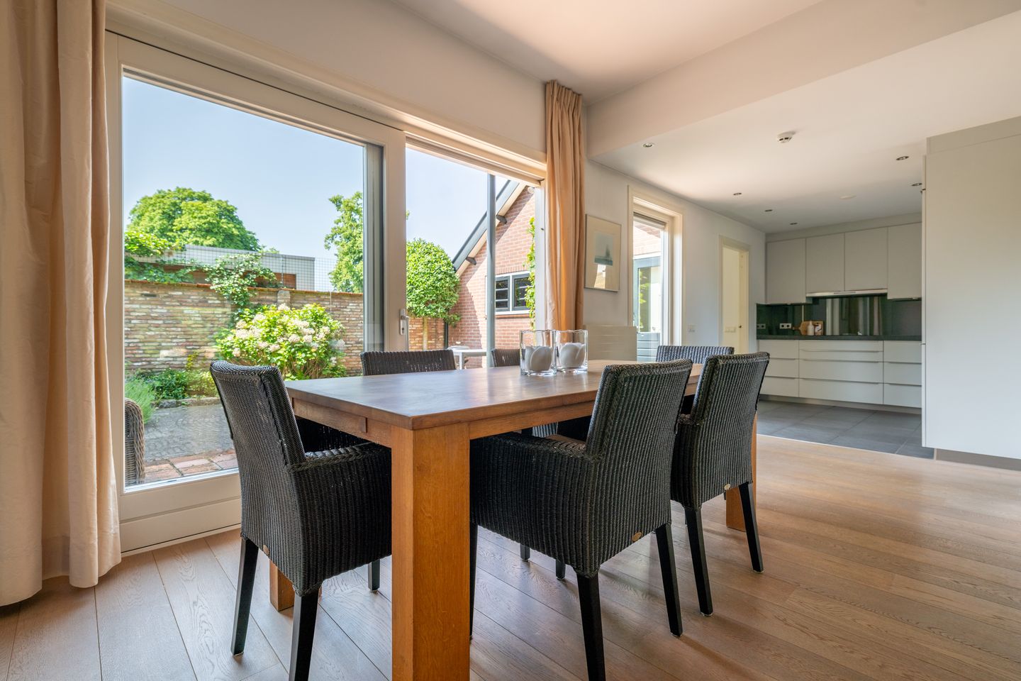 Foto 20 van Raadhuisstraat 20