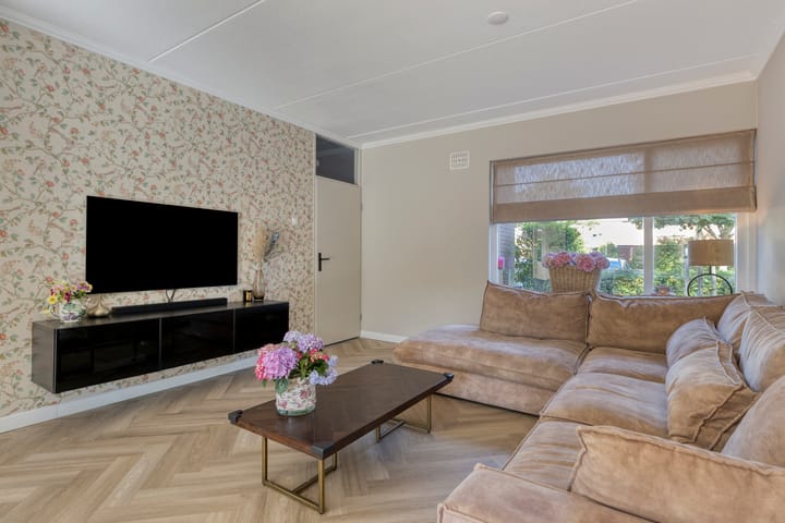 Photo 4 of Helmkruid 5