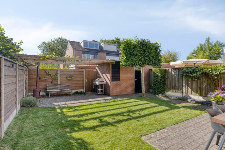 Photo 24 of Helmkruid 5