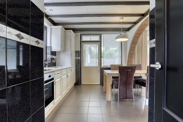 Photo 5 of Korenveldstraat 4