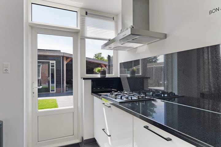 Foto 9 van Stuart Makkersstraat 11