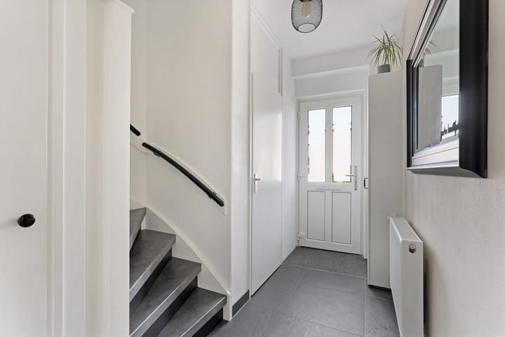 Foto 10 van Stuart Makkersstraat 11