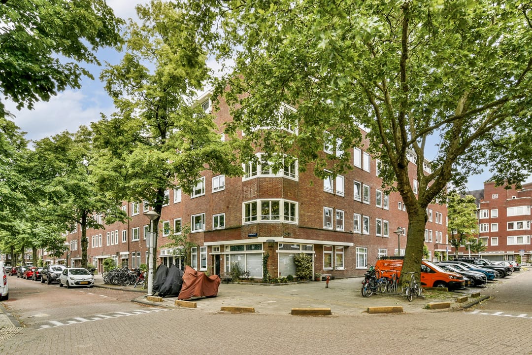 Photo 2 of Crynssenstraat 30-3