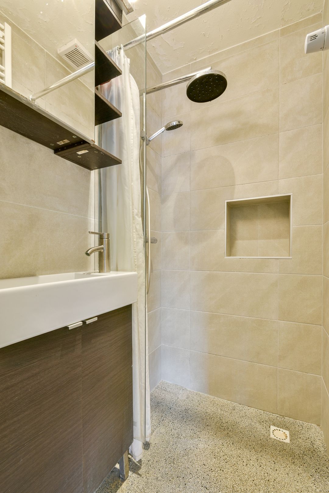 Photo 13 of Crynssenstraat 30-3