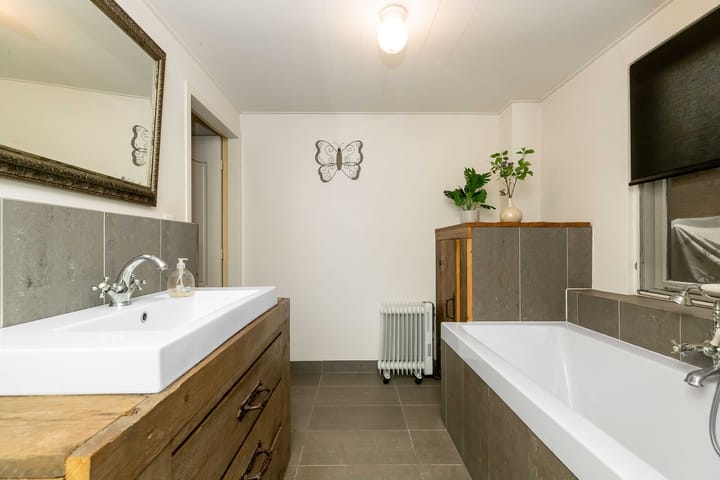 Photo 4 of Lekerseweg 1-A