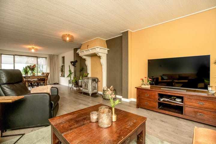 Foto 15 van Lekerseweg 1-A