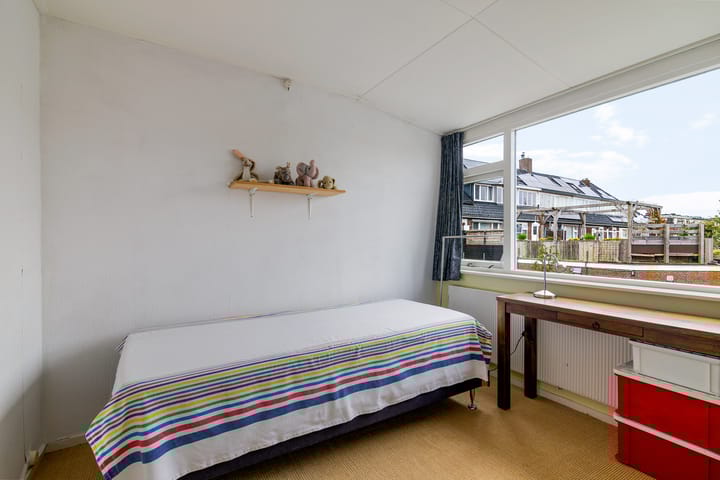 Photo 18 of Leeuwerikstraat 43